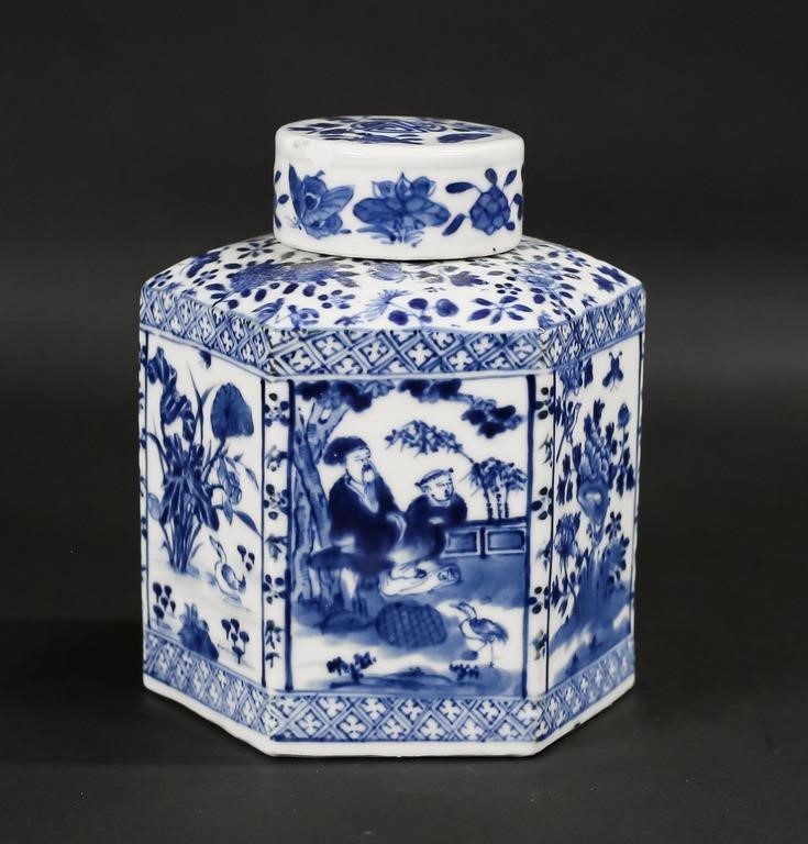 Appraisal: Chinese blue and white porcelain tea caddy with Kangxi Nian