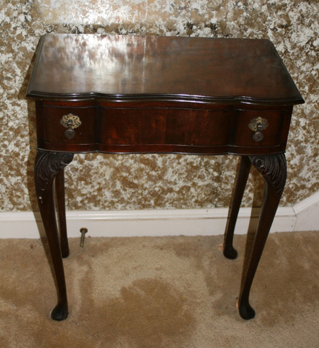 Appraisal: George III Style Mahogany Single-Drawer Side Table Early th Century