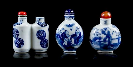 Appraisal: A Group of Three Blue and White Porcelain Snuff Bottles