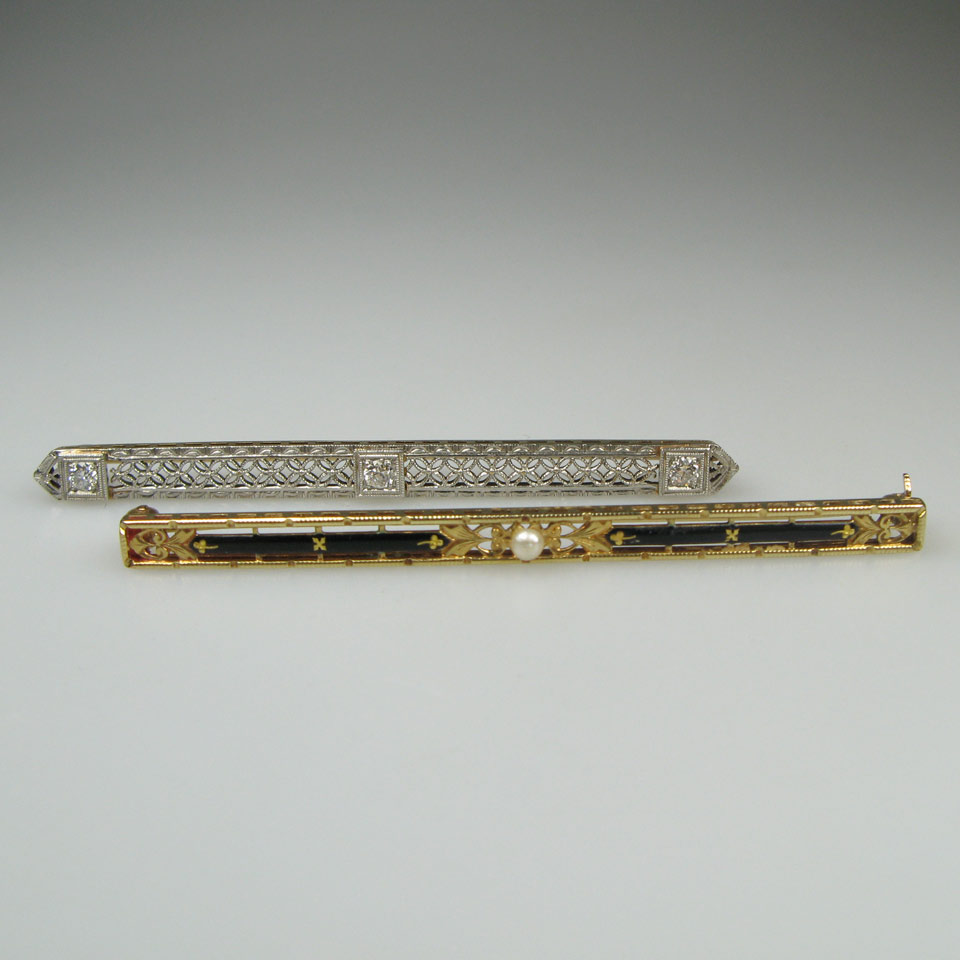 Appraisal: k Yellow Gold And Platinum Filigree Bar Pin set with