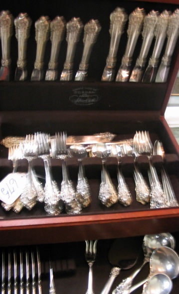 Appraisal: A WALLACE GRAND BAROQUE STERLING SILVER FLATWARE SET pieces consisting