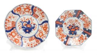 Appraisal: Two Japanese Imari Porcelain Plates Diameter of larger inches Two