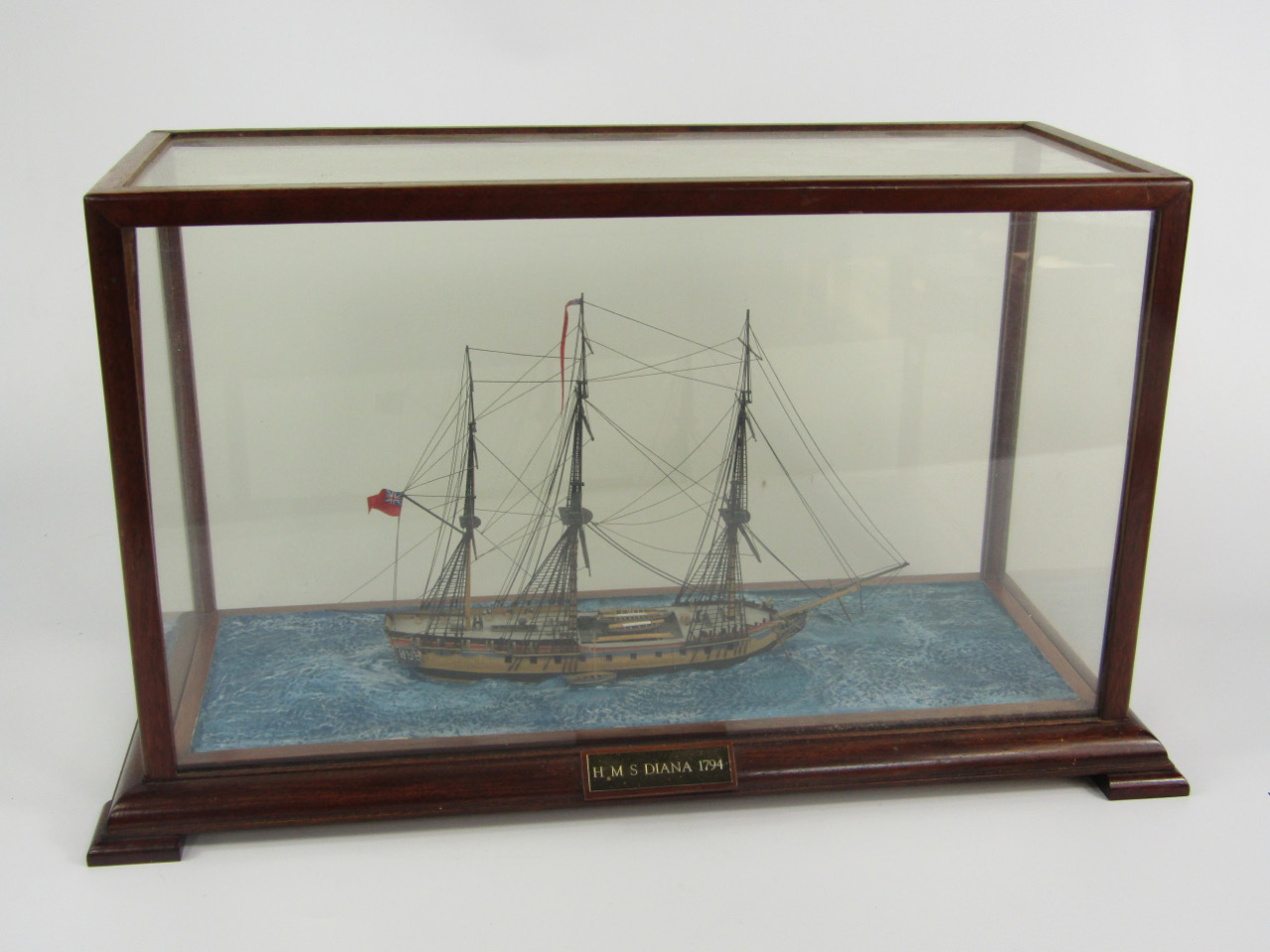 Appraisal: A scale model of HMS Diana cased cm x cm