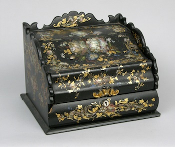 Appraisal: A Victorian Papier Mache Stationary Box A lovely Victorian papier