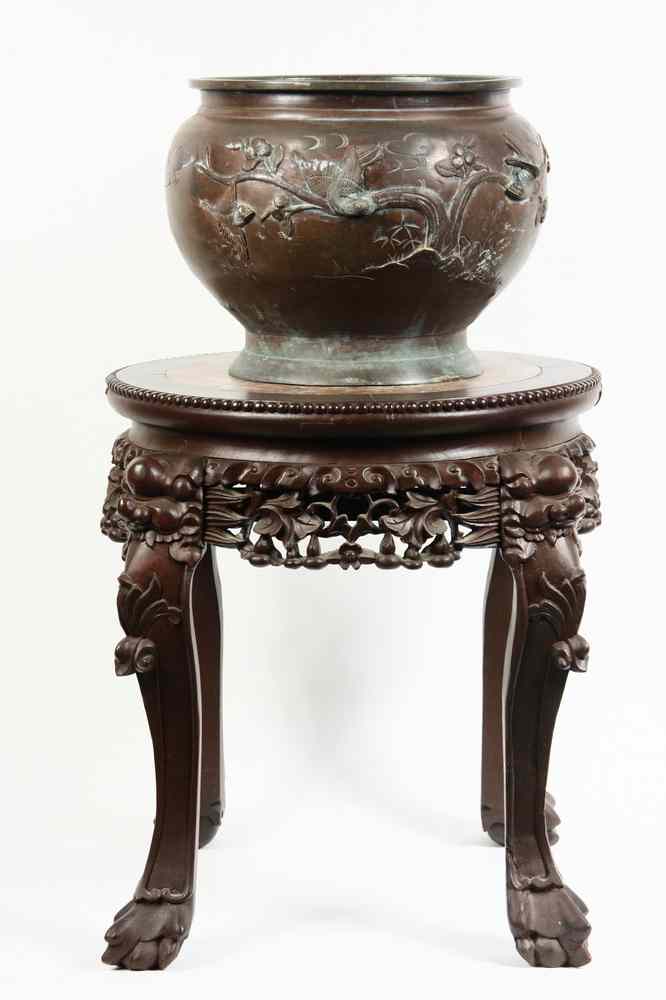 Appraisal: CHINESE LOT - A Chinese elaborately carved hardwood taboret with