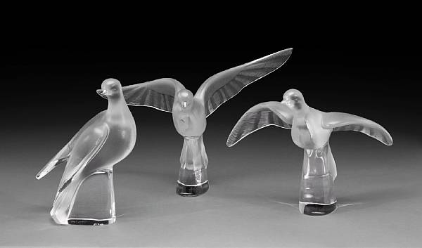 Appraisal: A group of three Cristal Lalique frosted and clear glass