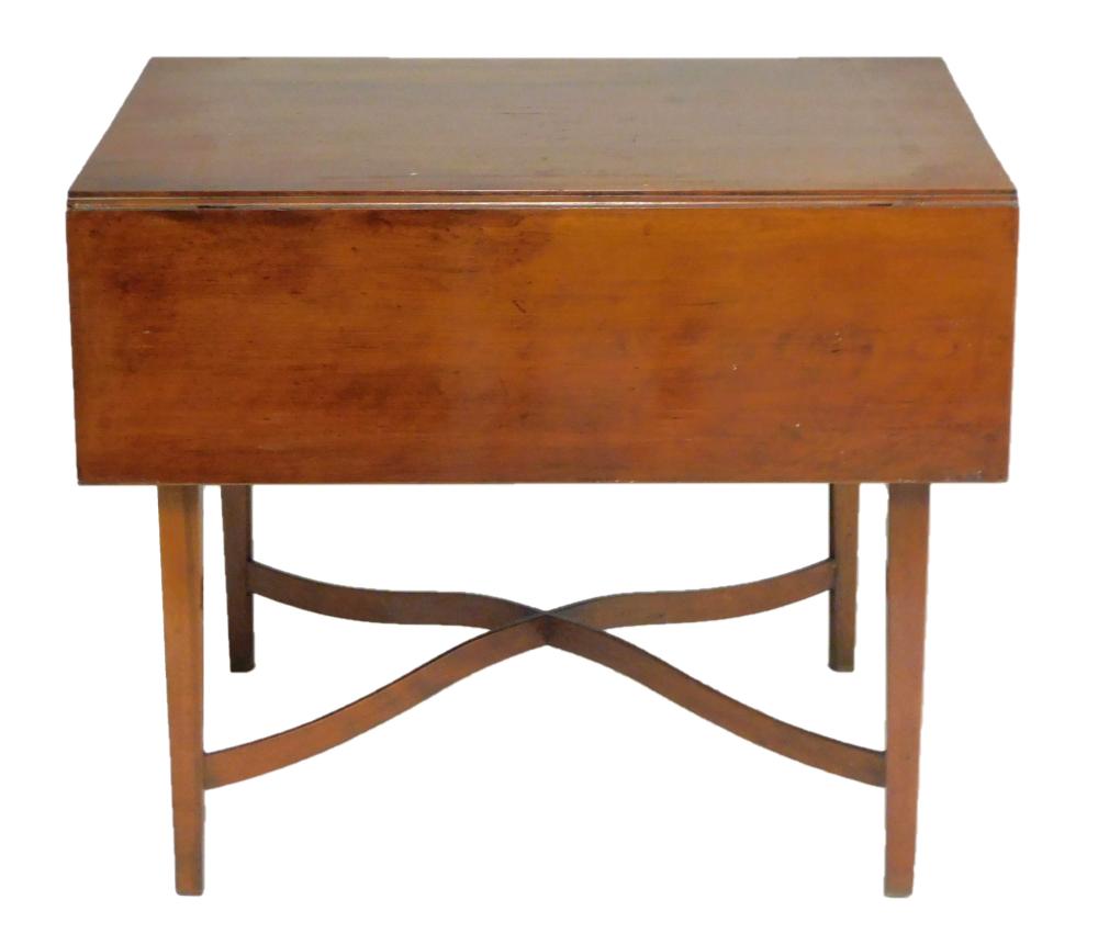 Appraisal: FEDERAL DROP LEAF TABLE AMERICAN EARLY TH C HEPPLEWHITE CHERRY