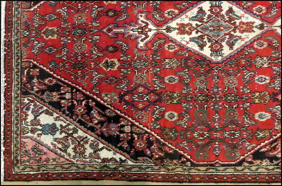 Appraisal: SHIRAZ RUG ' '''' x ' '' Condition No Specific