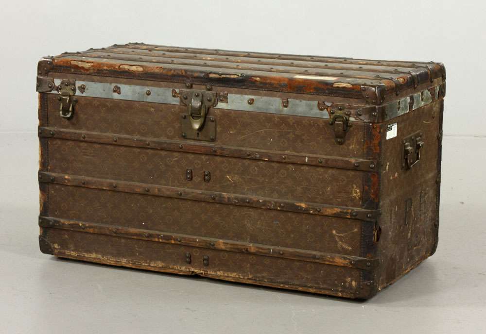 Appraisal: - Louis Vuitton Steamer Trunk Louis Vuitton steamer trunk Monogram