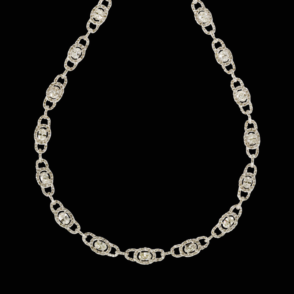 Appraisal: k White Gold Necklace set with oval cut diamonds approx