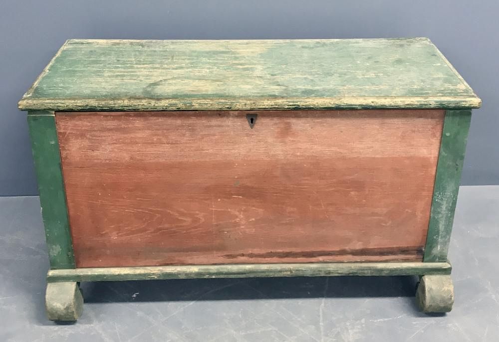 Appraisal: Green and Red Painted Blanket Chest Green and red painted