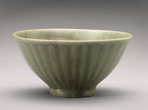 Appraisal: A Longquan celadon glazed stoneware bowl Ming Dynasty Its deep