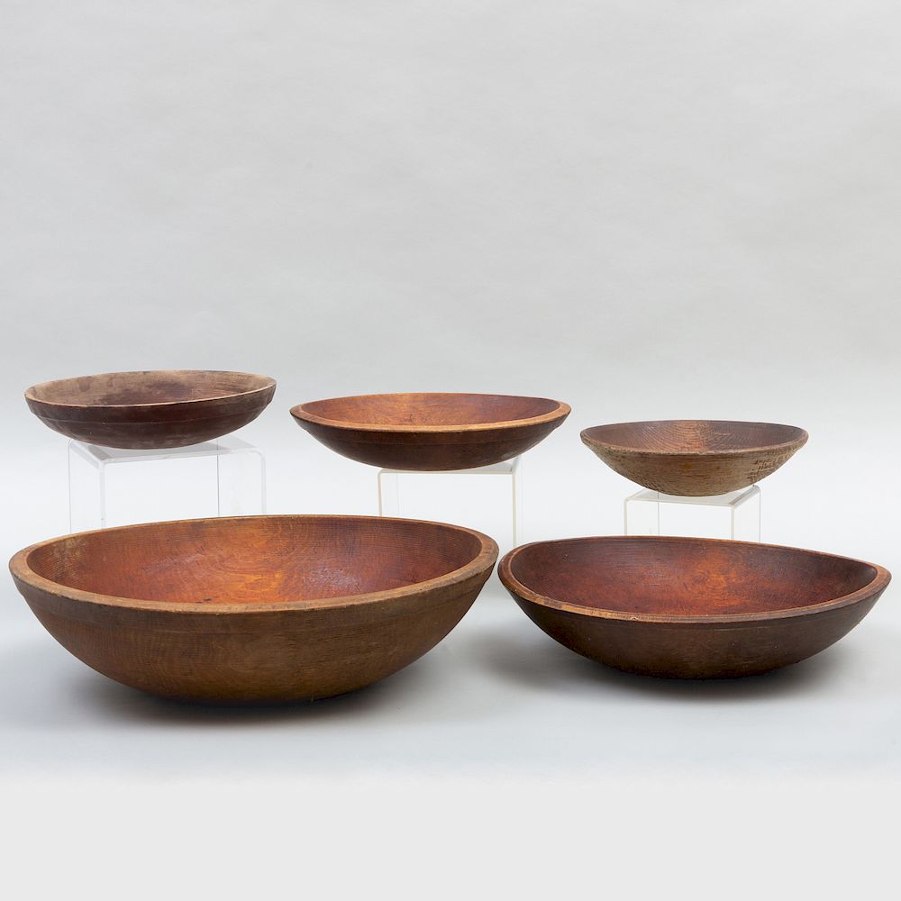 Appraisal: Group of Five American Wood Bowls In graduated sizes The