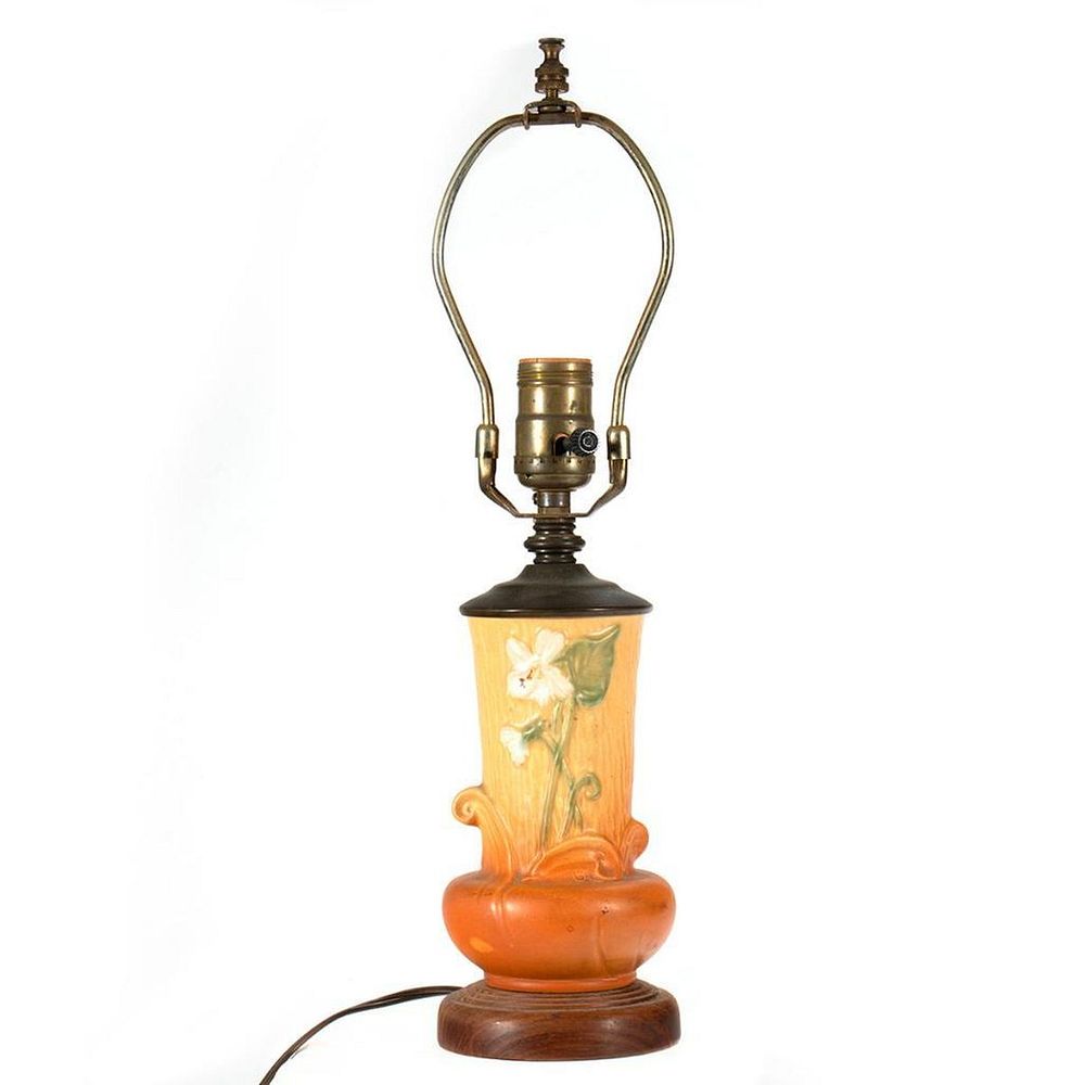 Appraisal: Roseville Floral Vase Lamp The floral vine on a yellow