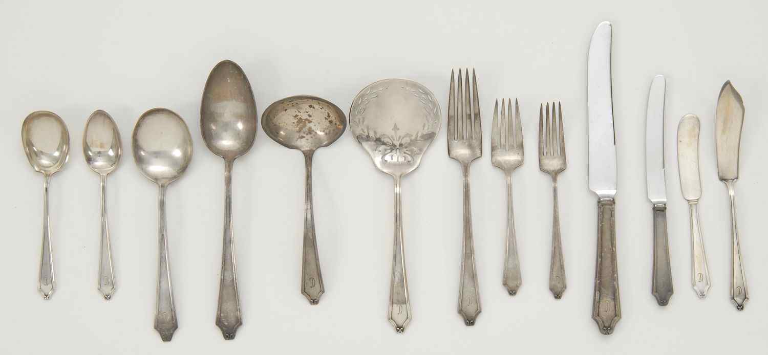 Appraisal: INTERNATIONAL SILVER CO STERLING SILVER PARTIAL FLATWARE SETIn the Minuet''