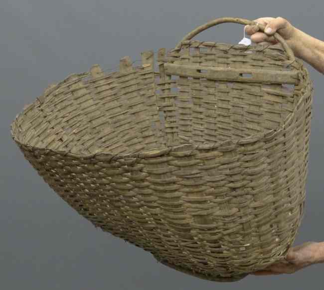 Appraisal: Early gathering basket