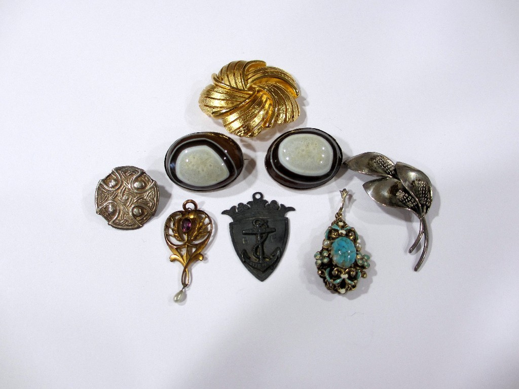 Appraisal: An assortment to include a Danish silver leaf brooch a