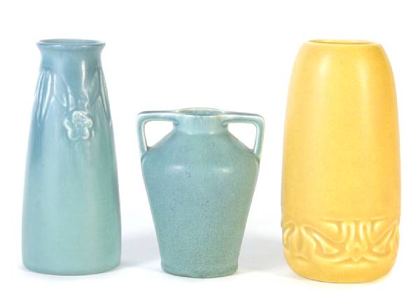 Appraisal: A group of three Rookwood ceramic vases - comprising a