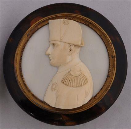 Appraisal: FRENCH TORTOISESHELL BOX FITTED WITH IVORY PROFILE BUST OF NAPOLEON