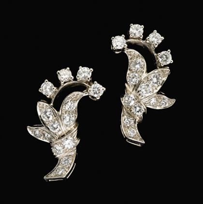 Appraisal: karat white gold and diamond garland style earrings Free form