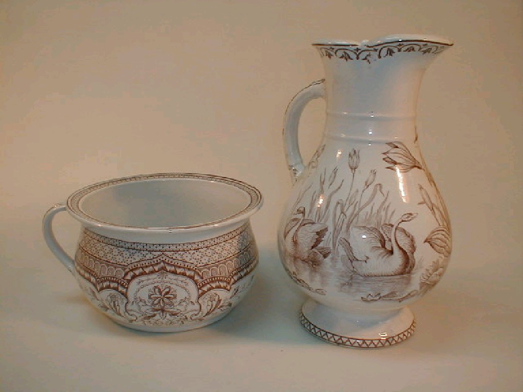 Appraisal: Victorian jug and chamber pot