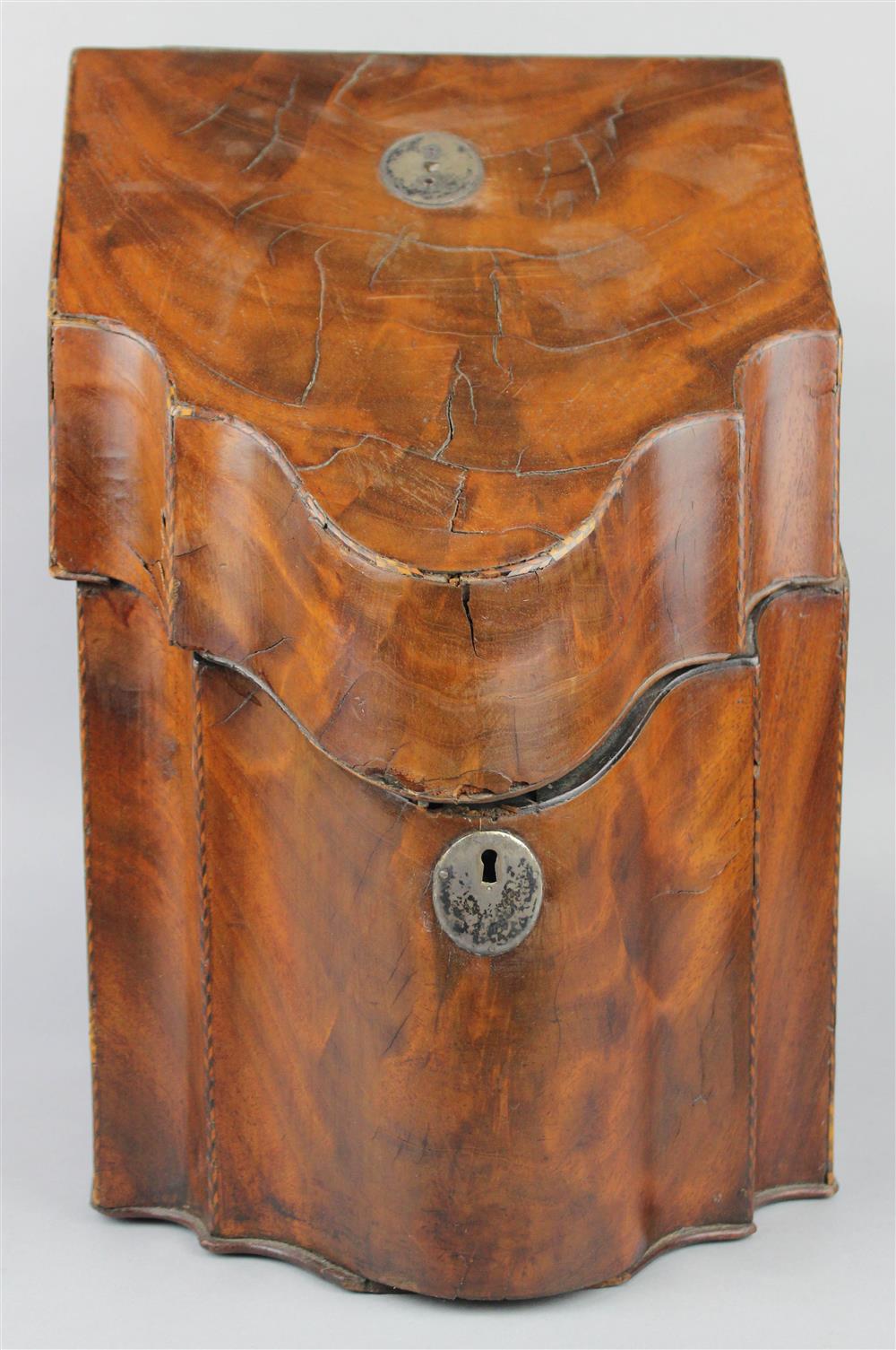 Appraisal: GEORGIAN MAHOGANY KNIFE BOX having a hinged and serpentine shaped