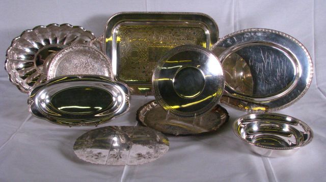 Appraisal: Group of silverplate serving items including handled tray oval tray