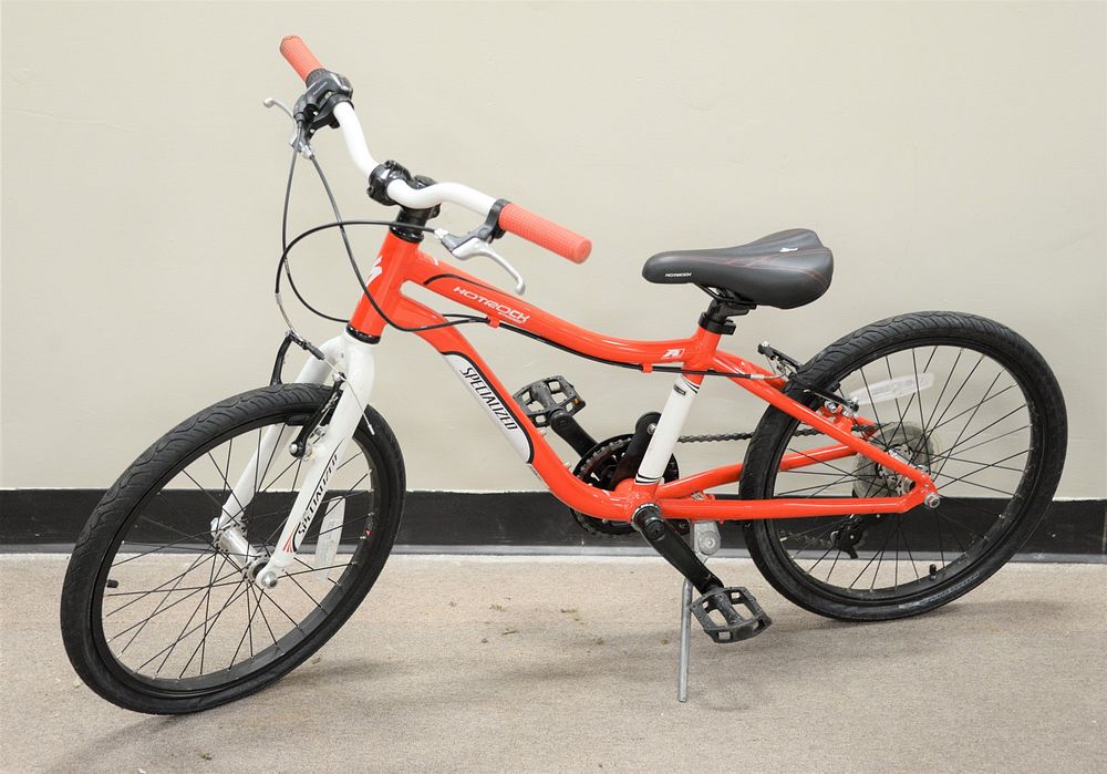 Appraisal: Specialized Hotrock Street kids bicycle red retails new for approximately