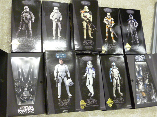 Appraisal: Sideshow Collectibles Star Wars scale figures Elite Corps Clone Trooper