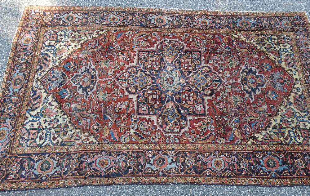 Appraisal: ANTIQUE HERIZ CARPET Antique small room size Heriz carpet ft