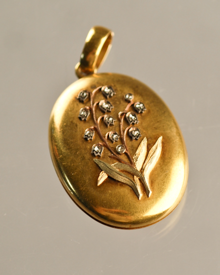 Appraisal: A th C Gold and Diamond Locket an K tested