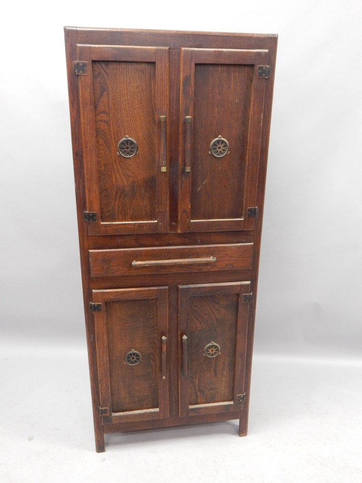 Appraisal: A mid thC oak veneered kitchen cabinet with two pairs