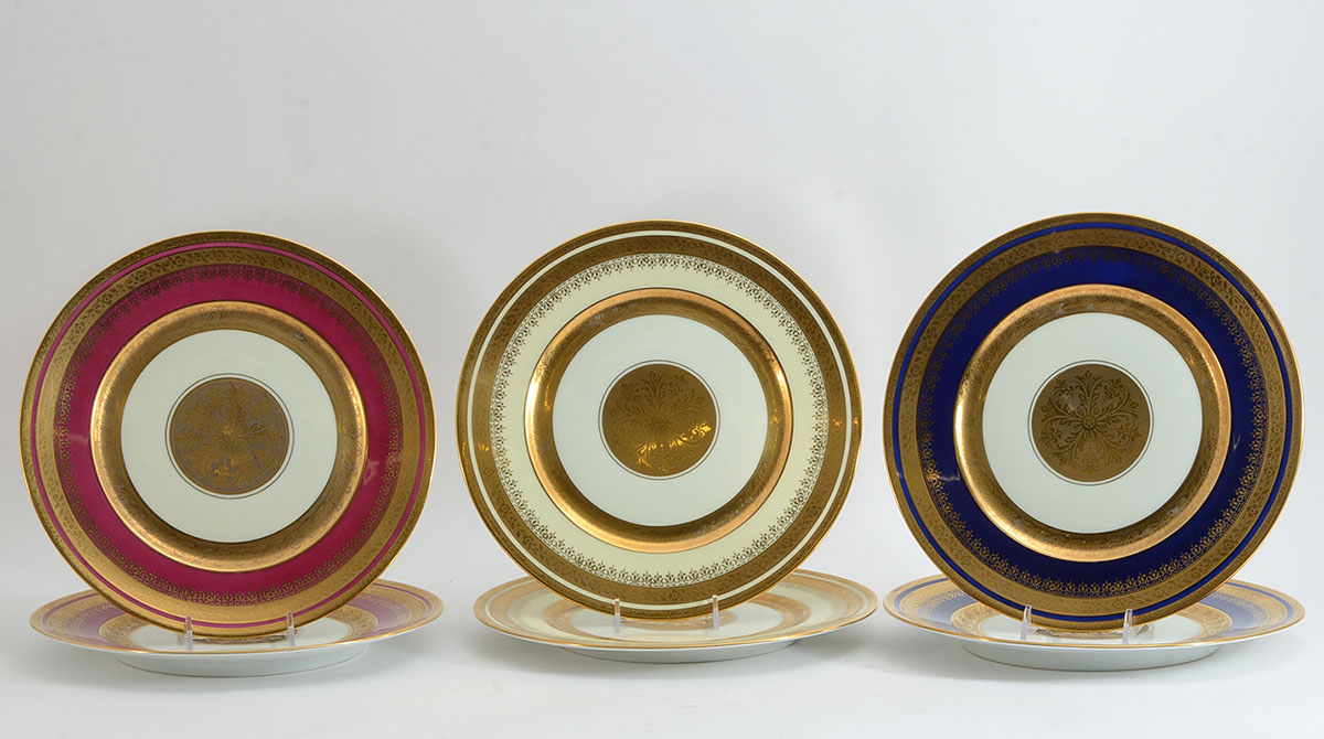 Appraisal: STOUFFER GILT RIM SERVICE PLATES plates total with matching gilt