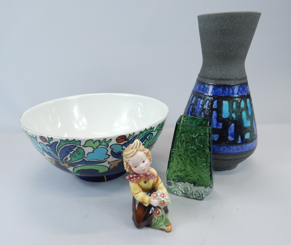 Appraisal: Various items of thC collectable ceramics and glass to include