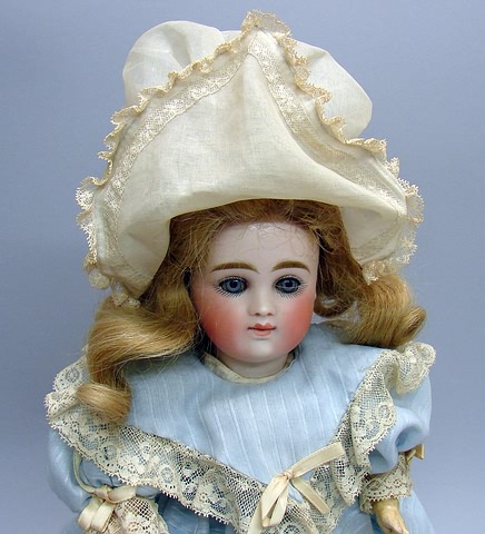 Appraisal: CLOSED MOUTH doll round face Beautiful doll with round face