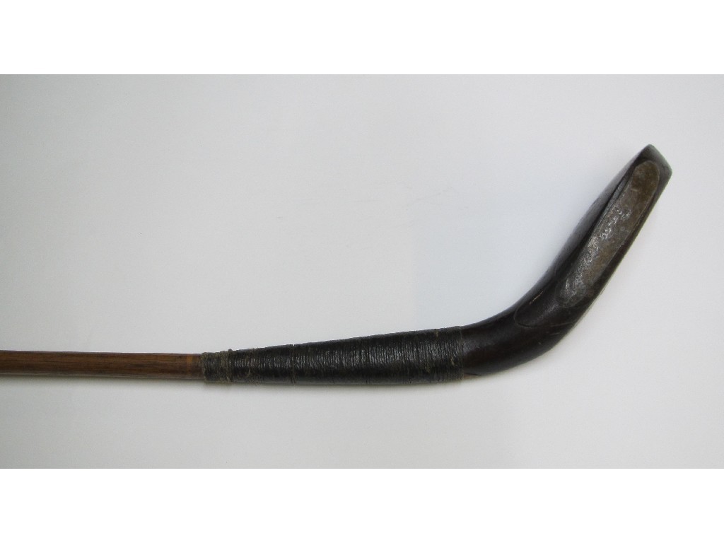 Appraisal: A Robert Forgan St Andrews long nose putter stamped R