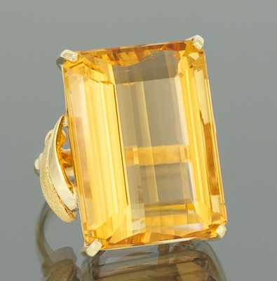 Appraisal: A Ladies' Citrine Cocktail Ring k yellow gold ring set