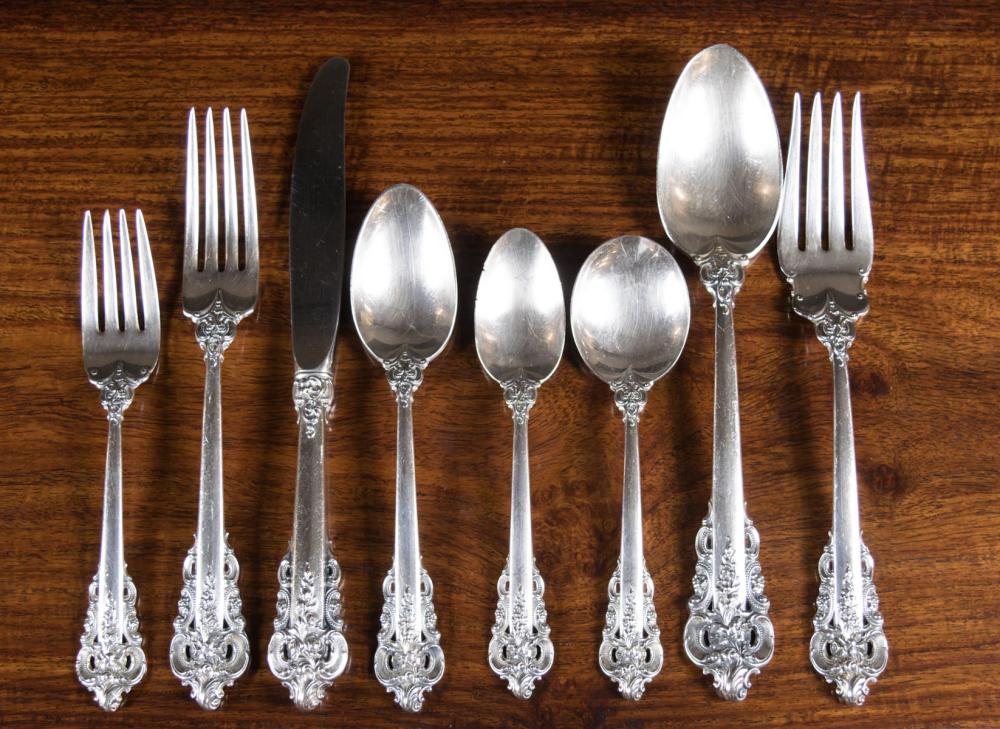 Appraisal: WALLACE GRANDE BAROQUE STERLING SILVER FLATWARE SET pieces comprised of