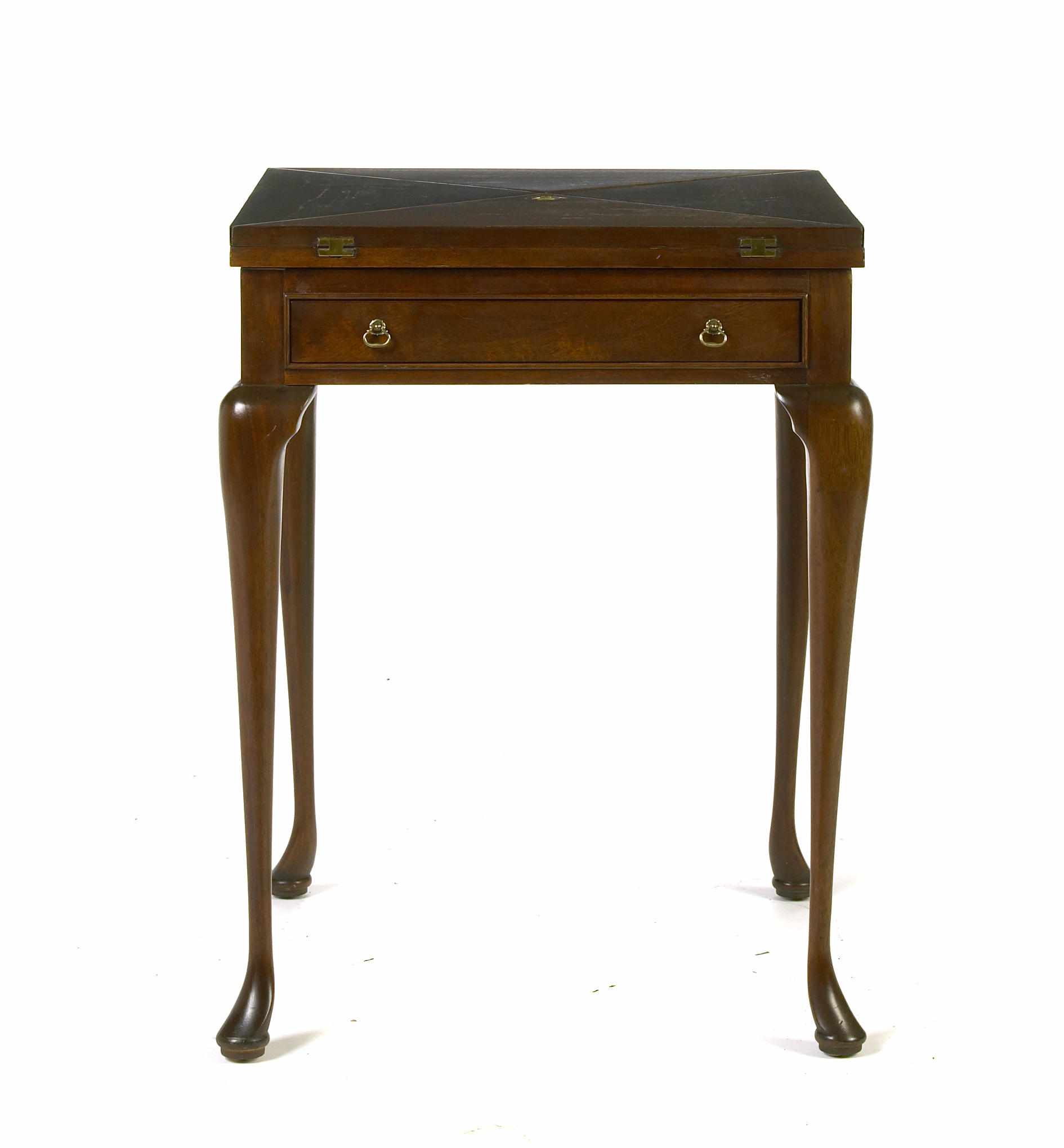 Appraisal: A Queen Anne style mahogany handkerchief side table height in