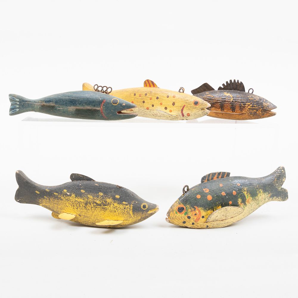 Appraisal: Group of Five American Painted Wood Fish Lures All fish