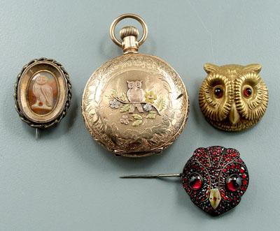 Appraisal: Four pieces gold owl jewelry three vintage pins hollow with