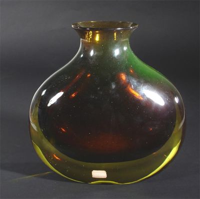 Appraisal: A Seguso glass vase flattened form amethyst with yellow casing