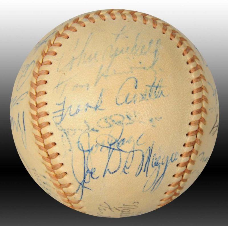 Appraisal: NY Yankees Team Signed Baseball Description World Champions Manufactured by