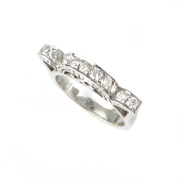 Appraisal: A diamond and k white gold ring estimated weight of