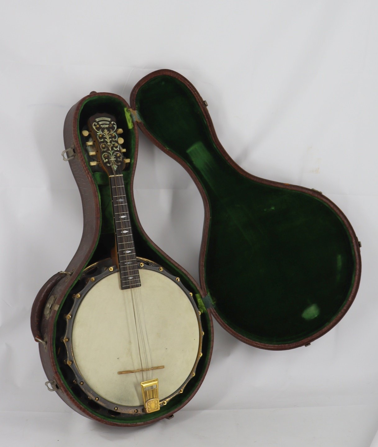 Appraisal: Broadkaster Model D String Mandolin Banjo Nice original banjo in