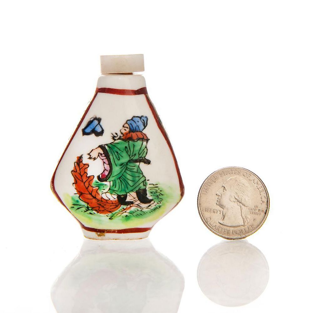 Appraisal: RARE CERAMIC ORIENTAL HAND PANTED SNUFF BOTTLE Man with flora