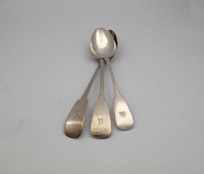 Appraisal: A George IV Irish silver Fiddle pattern basting spoon by