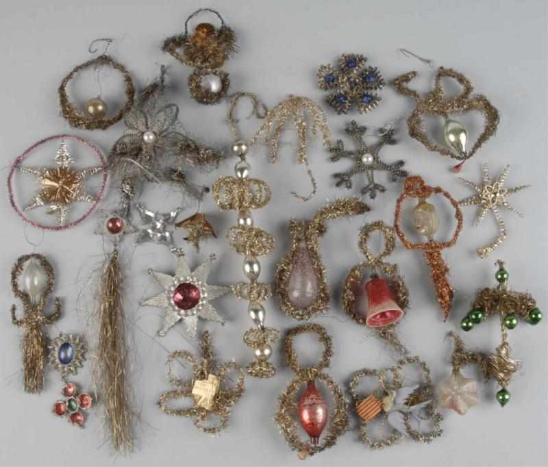 Appraisal: Lot of Wire Wrapped Christmas Ornaments Description One with two