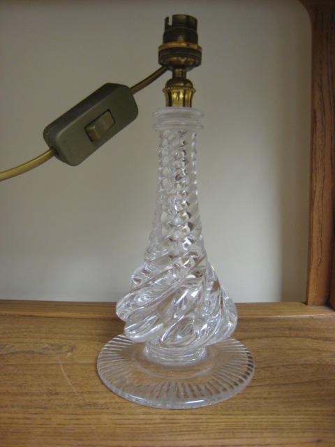 Appraisal: An early th Century cut glass Lamp with spiral stem