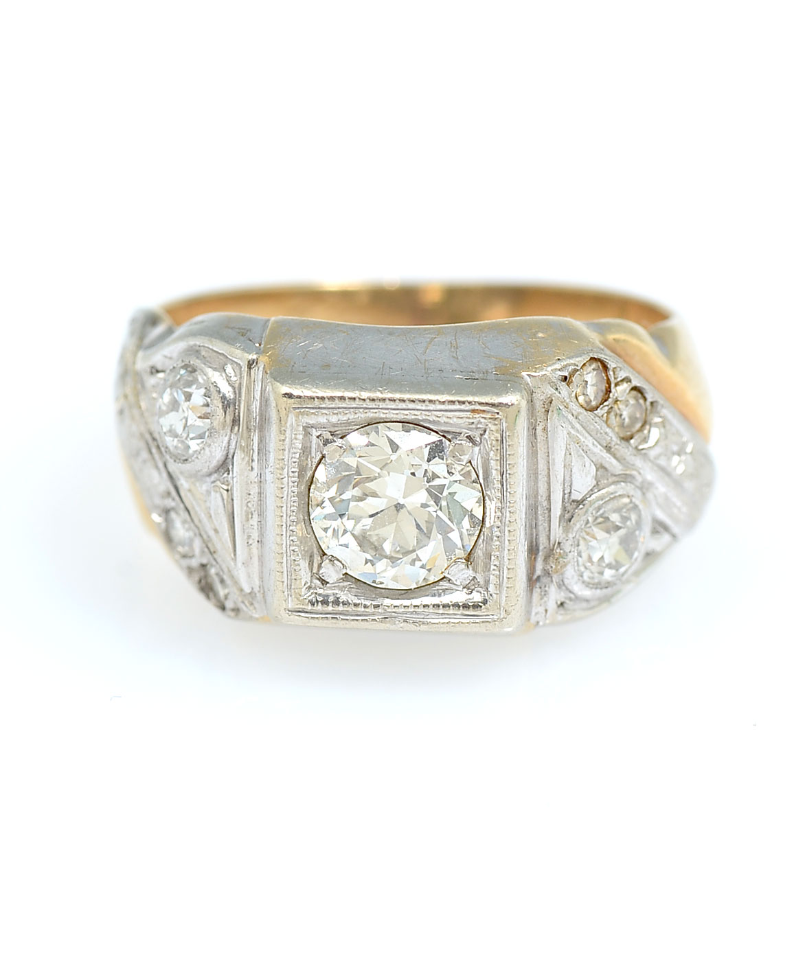 Appraisal: GENTS TONE K CTW DIAMOND RING s k ring features